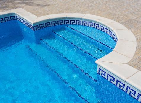 Pose de carrelage de piscine à Toulouse